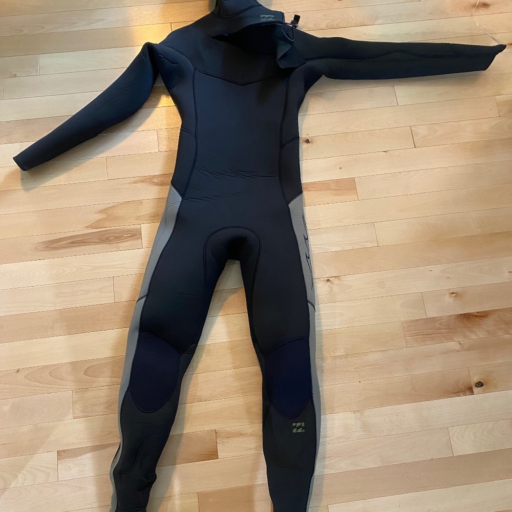 Youth 5x4 mm Hooded Wetsuit